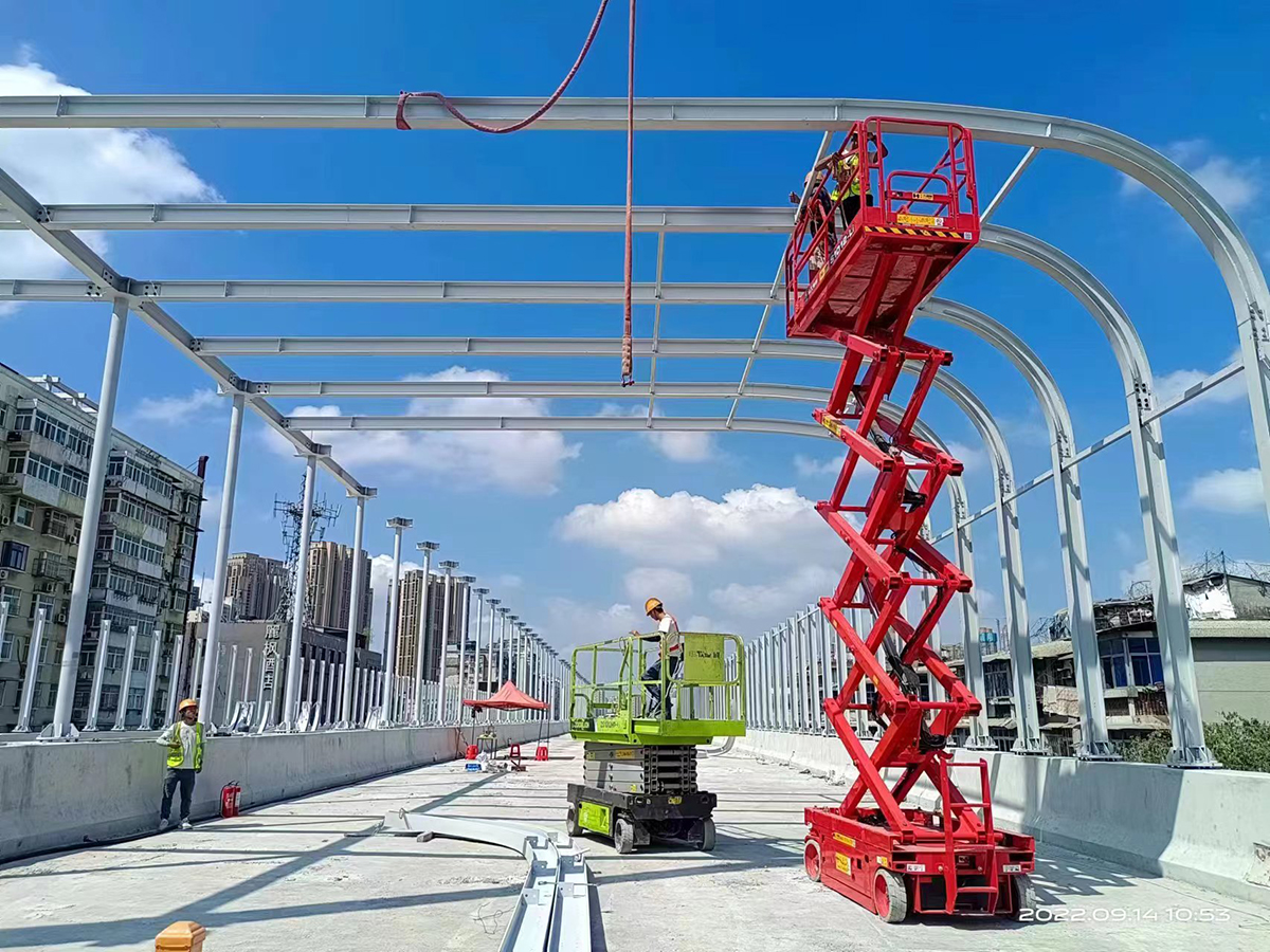 武汉友谊大道全封闭钢结构工程